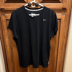 Nike Black Short Sleeve Tee Classic Crew Neck